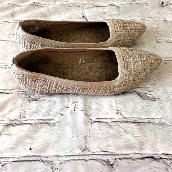 Skechers Neutral Textured Knit Skimmers Flats - Picture 2 of 7